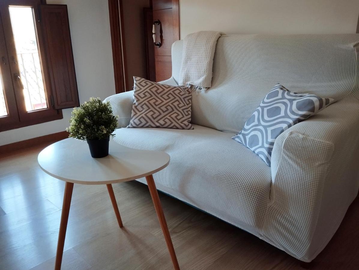 Apartament Santa Anna Lejlighed Montblanc Eksteriør billede